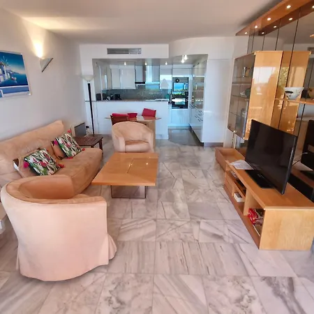 3 Pièces Climatisé Avec Piscine Et Accès - Fr-1-780-53 Appartamento Sainte-Maxime